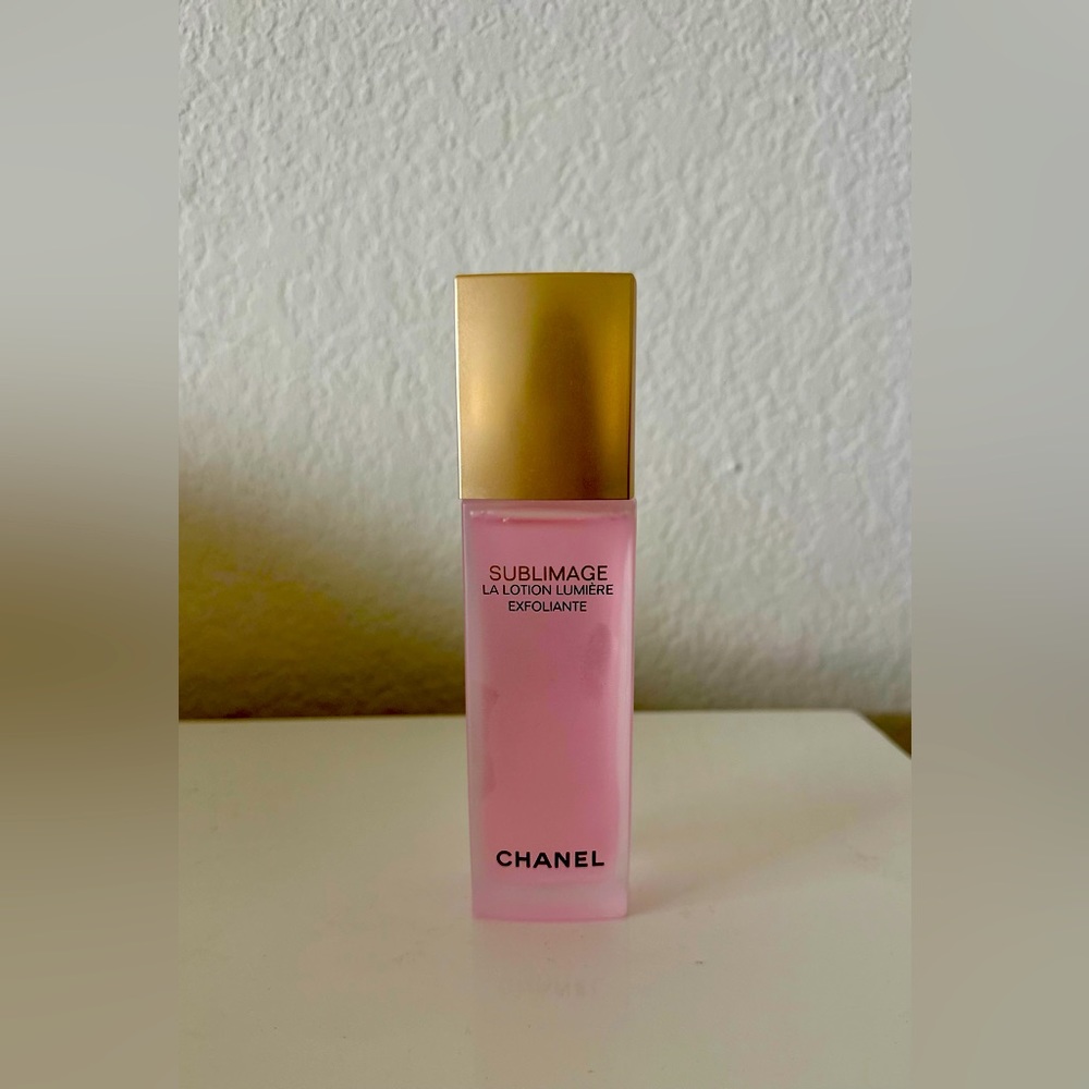 Chanel liquid exfoliant sublimage